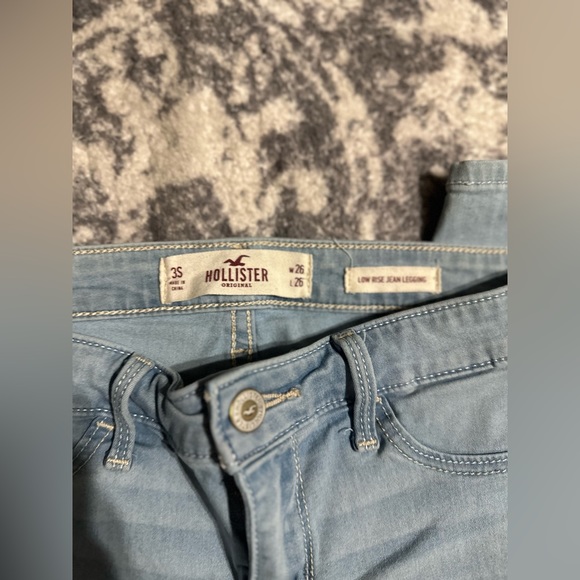 Hollister jeans - Picture 1 of 4